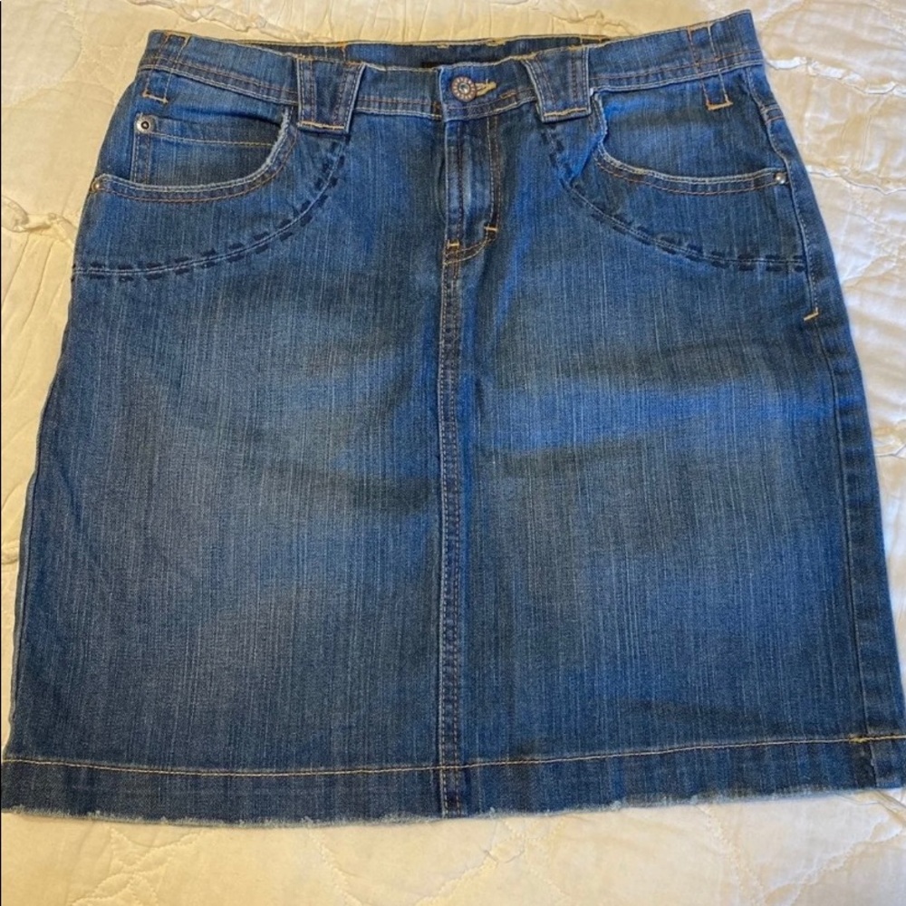 Lightly Distressed Denim Skirt Axcess Sz4